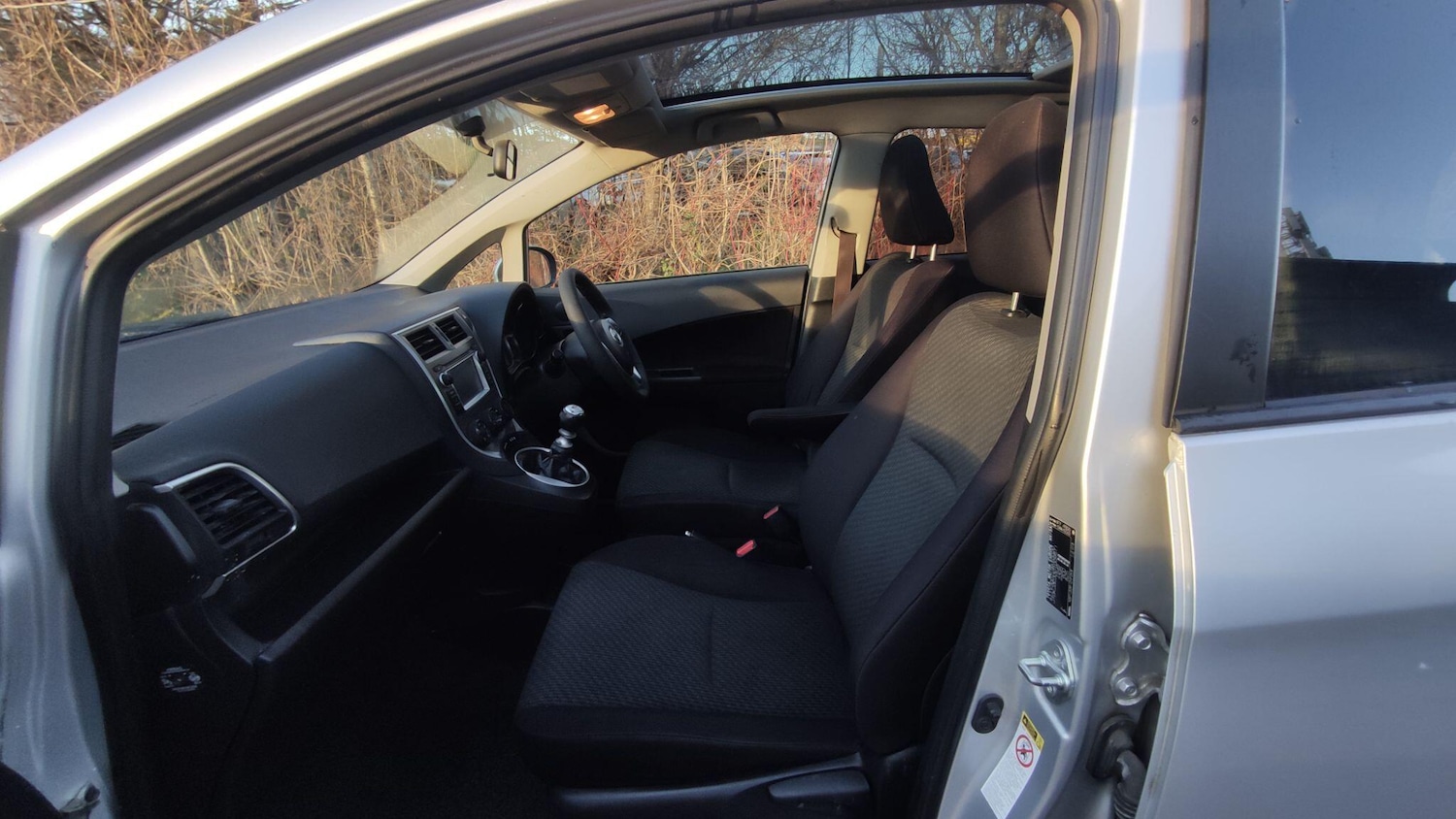 Used Toyota Verso 2011 for sale - 77163347: Photo 8