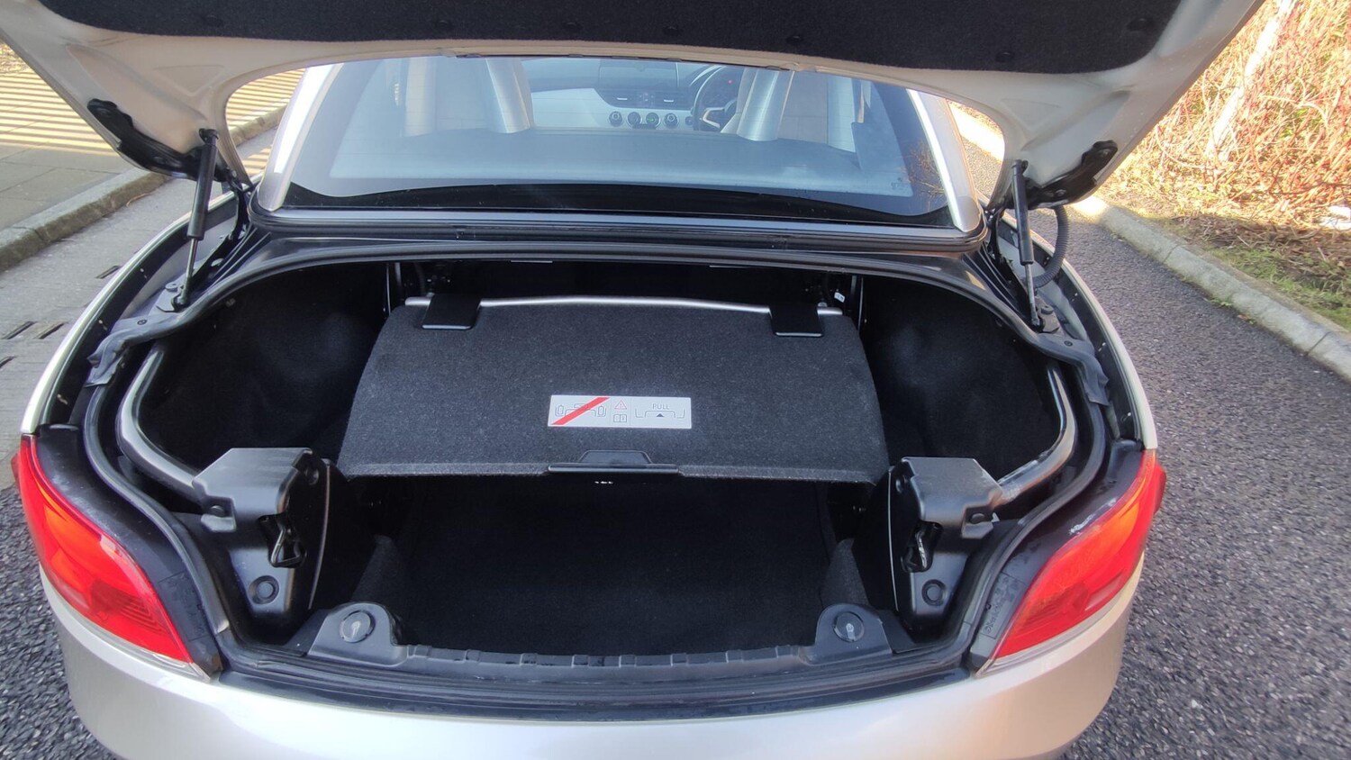 Used BMW Z4 2010 for sale - 77468890: Photo 22