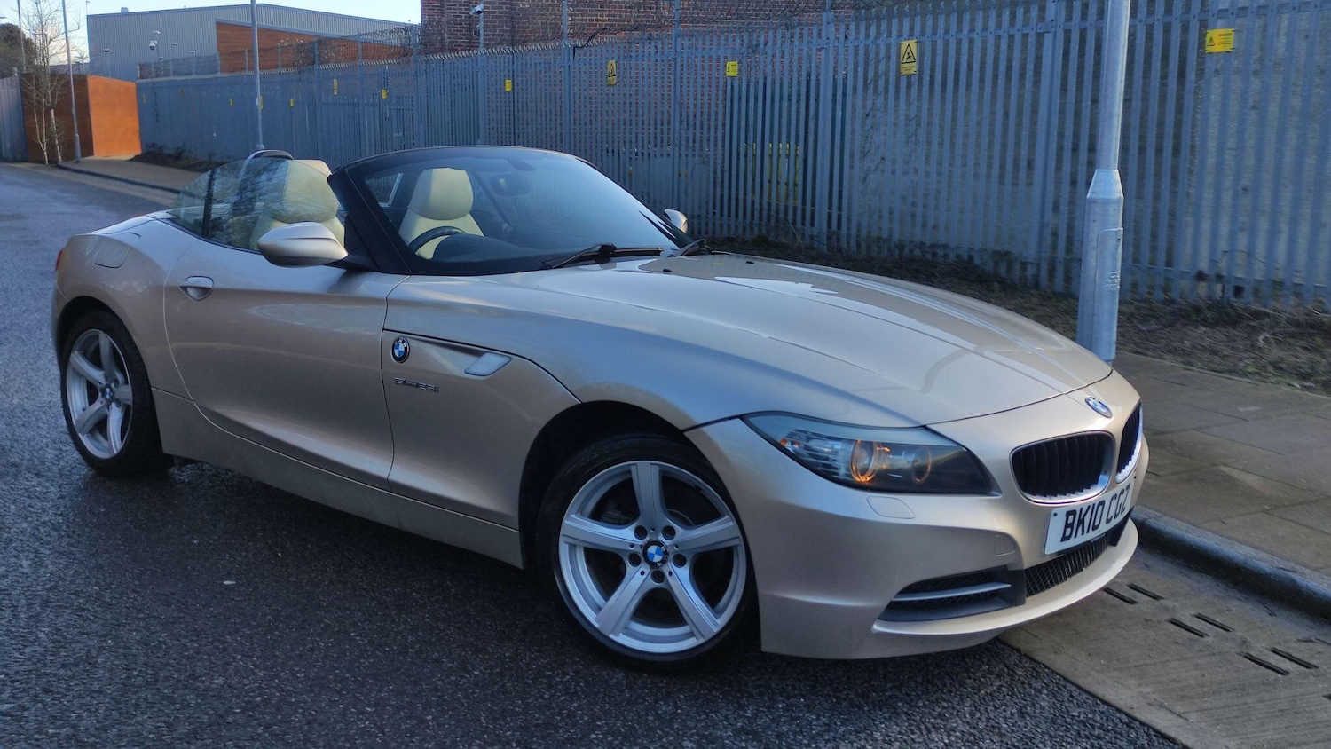 Used BMW Z4 2010 for sale - 77468890: Photo 3