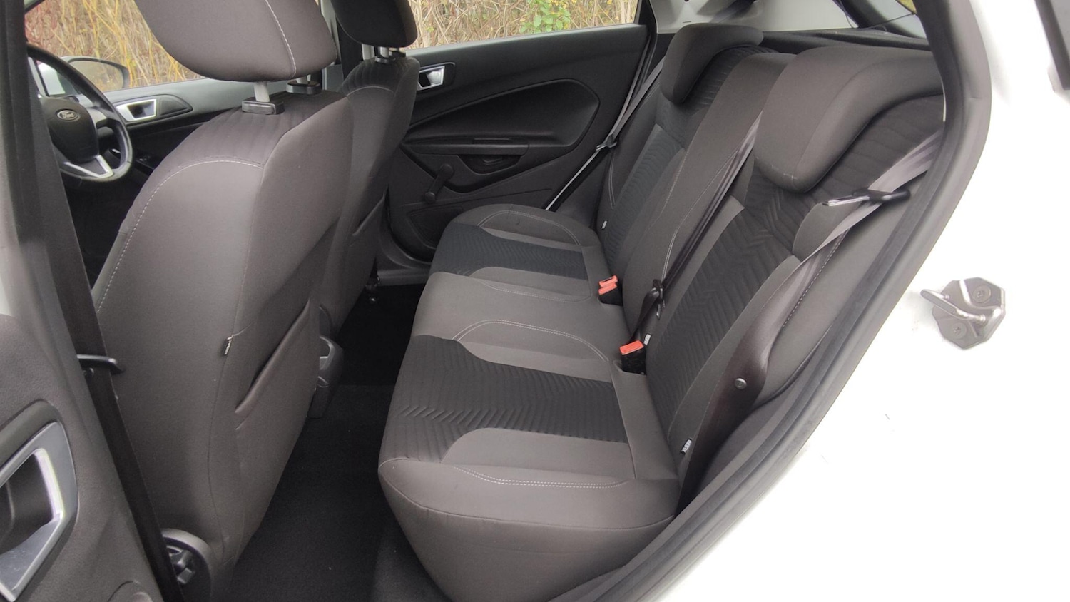 Used Ford Fiesta 2013 for sale - 76657935: Photo 14