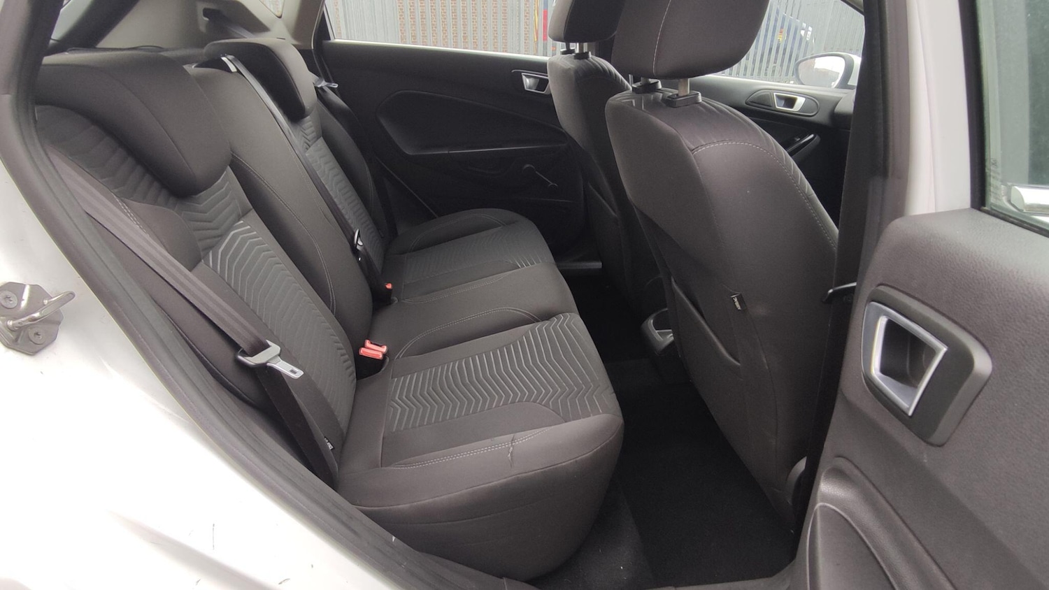 Used Ford Fiesta 2013 for sale - 76657935: Photo 15