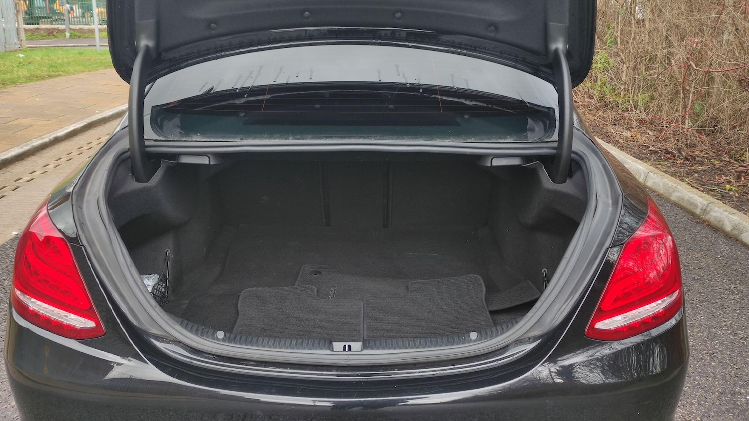 Used Mercedes-Benz C Class 2016 for sale - 77626164: Photo 35