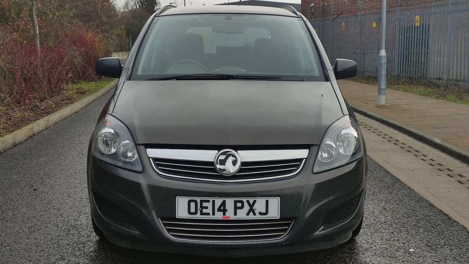 Used Vauxhall Zafira 2014 for sale - 76976834: Photo 2
