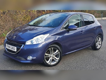 Used Peugeot 208 2014 for sale - 76702492: Photo