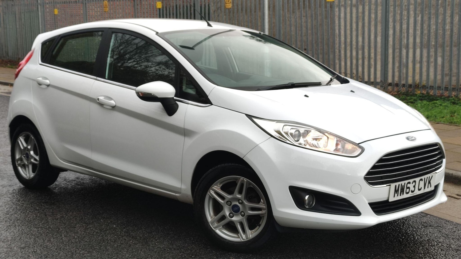 Used Ford Fiesta 2013 for sale - 76561807: Photo 3