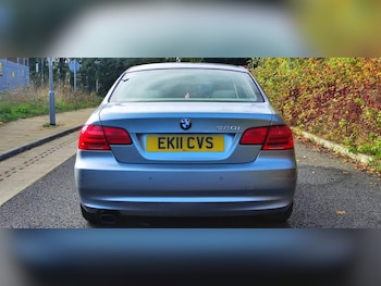 Used BMW 3 Series 2011 for sale - 77395744: Photo