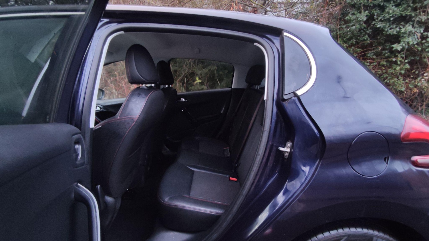 Used Peugeot 208 2017 for sale - 76975874: Photo 12