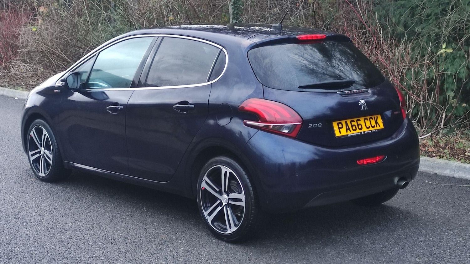 Used Peugeot 208 2017 for sale - 76975874: Photo 4