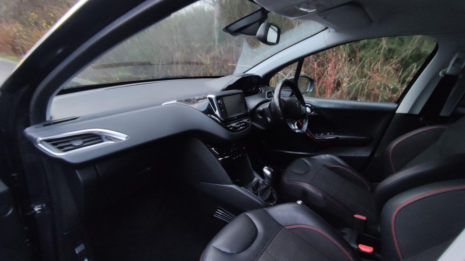 Used Peugeot 208 2017 for sale - 76975874: Photo 9