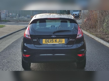 Used Ford Fiesta 2015 for sale - 77163272: Photo