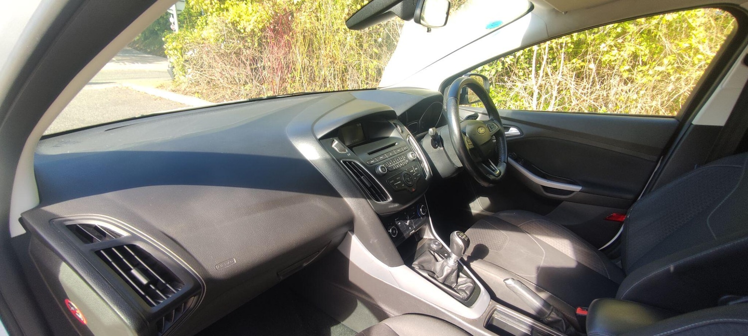 Used Ford Focus 2015 for sale - 77230267: Photo 12