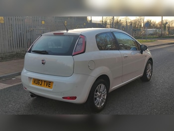 Used Fiat Punto 2013 for sale - 77040335: Photo