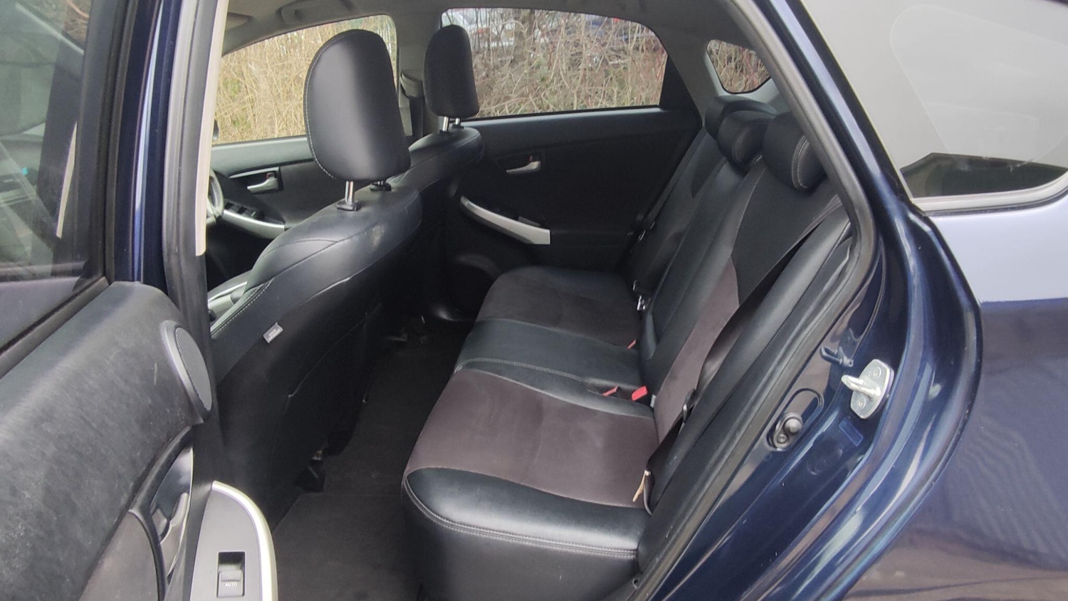 Used Toyota Prius 2014 for sale - 77290997: Photo 11