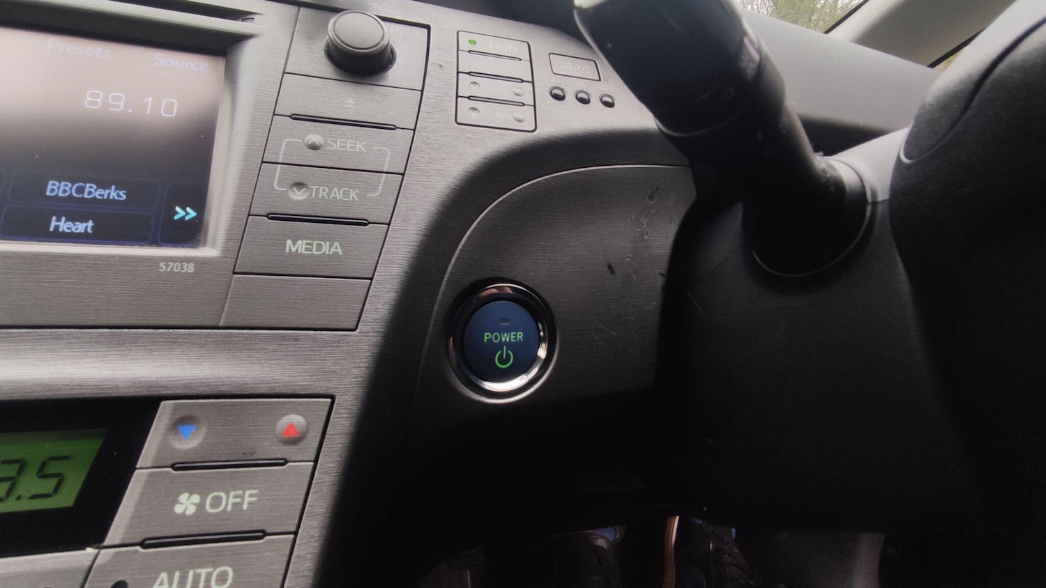 Used Toyota Prius 2014 for sale - 77290997: Photo 14