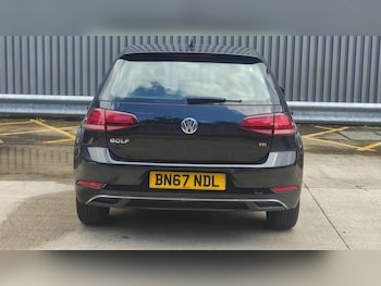 Used Volkswagen Golf 2017 for sale - 76561709: Photo