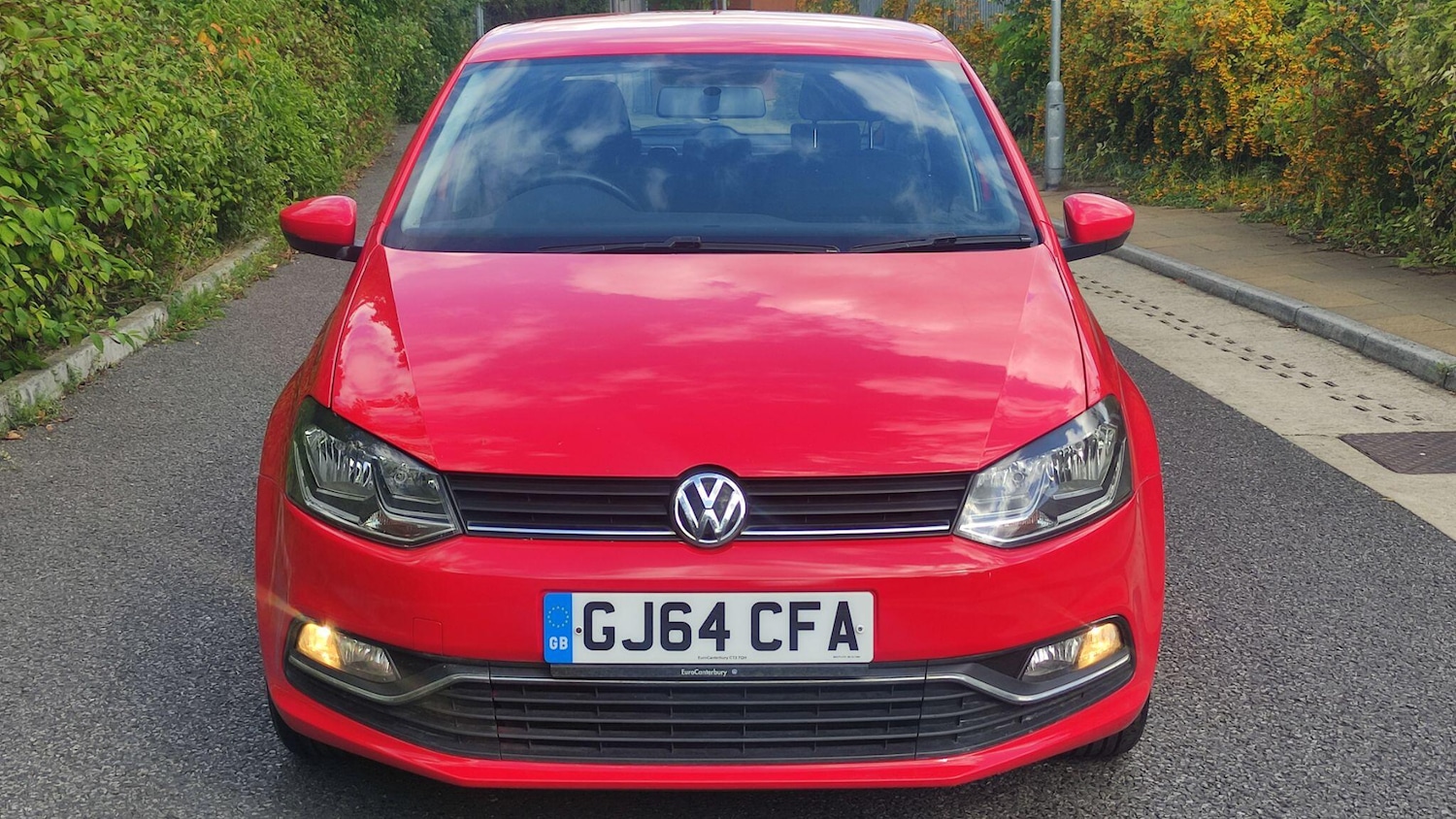 Used Volkswagen Polo 2014 for sale - 76560886: Photo 2