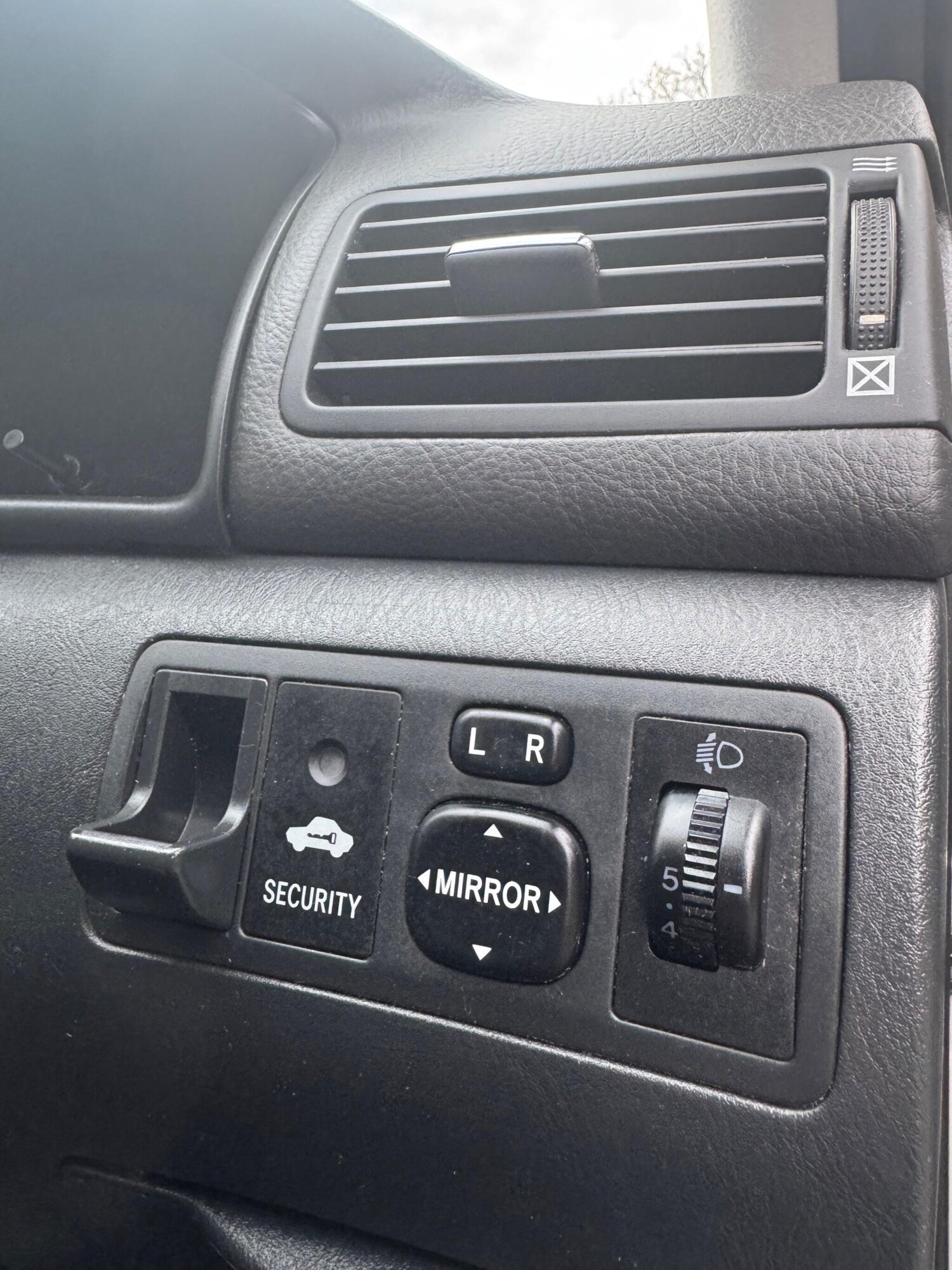 Used Toyota Corolla 2006 for sale - 76561550: Photo 25