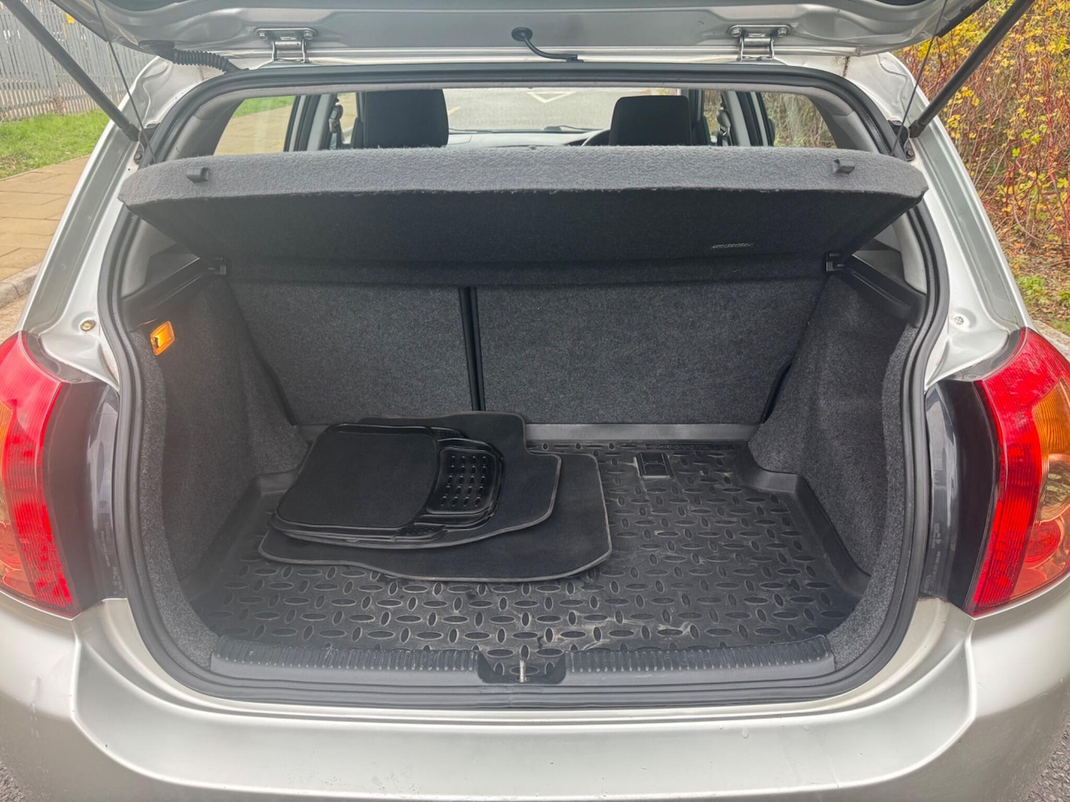 Used Toyota Corolla 2006 for sale - 76561550: Photo 30