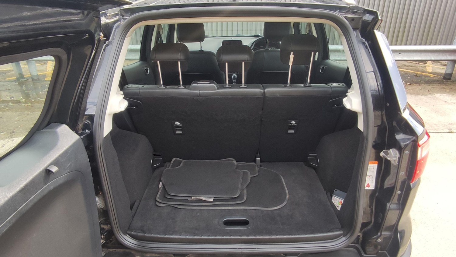 Used Ford Ecosport 2018 for sale - 76936213: Photo 41