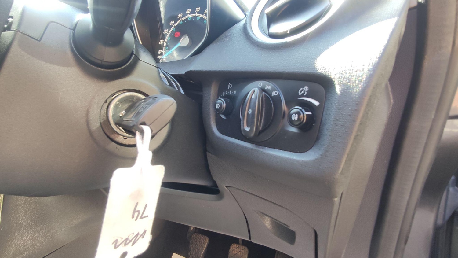 Used Ford Fiesta 2016 for sale - 77549840: Photo 24