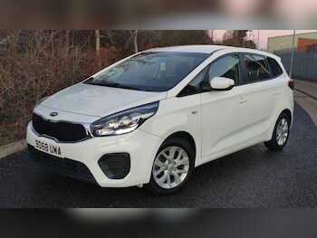 Used Kia Carens 2018 for sale - 77495957: Photo