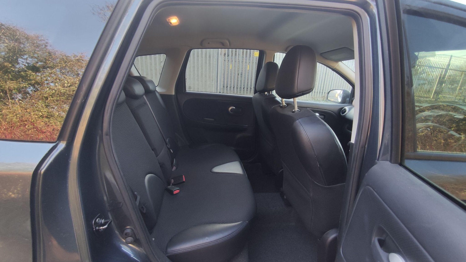 Used Nissan Note 2012 for sale - 76771940: Photo 12