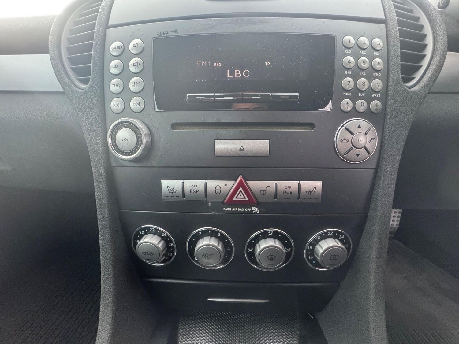 Used Mercedes-Benz SLK 2005 for sale - 77479576: Photo 16