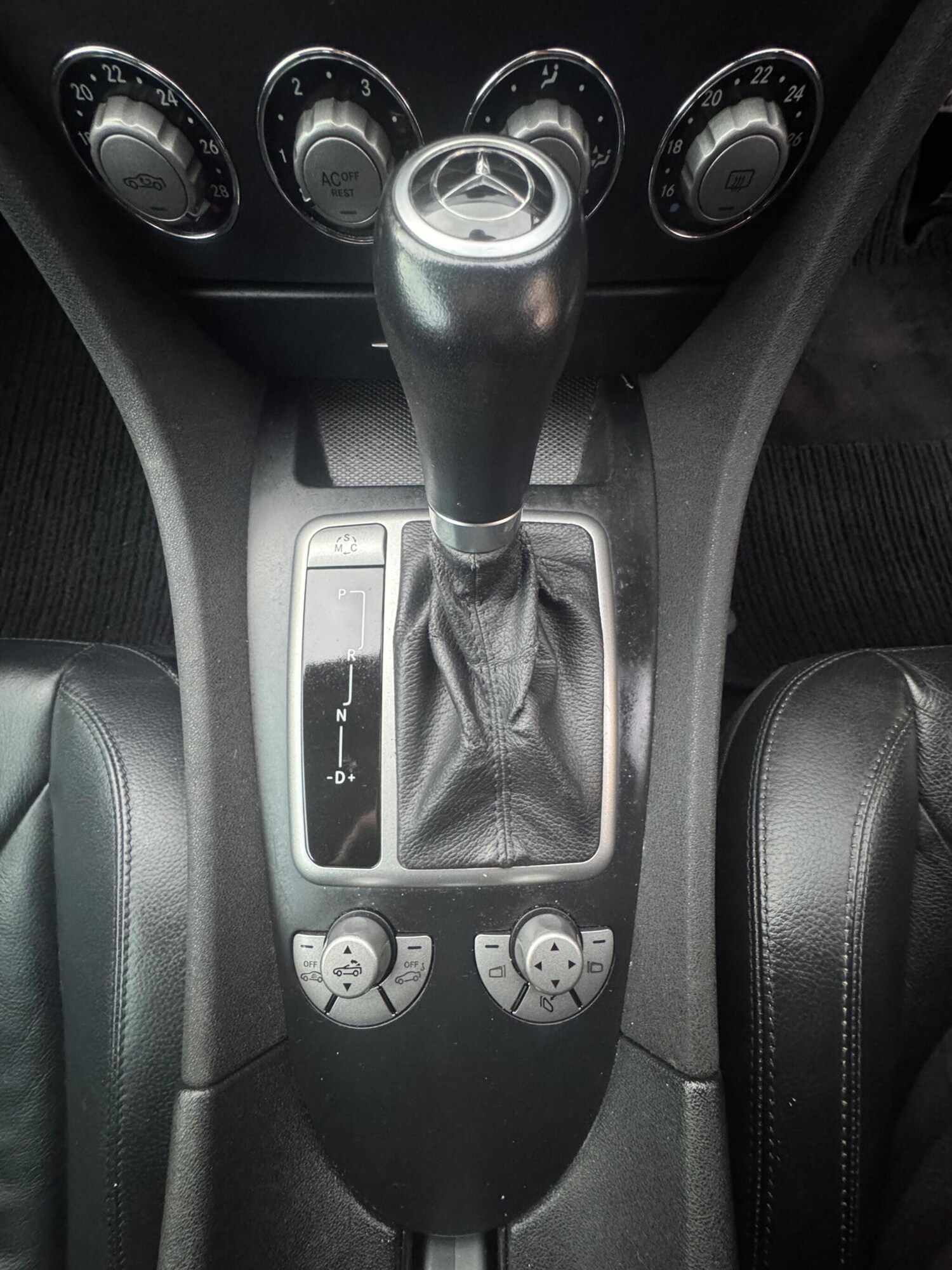 Used Mercedes-Benz SLK 2005 for sale - 77479576: Photo 19