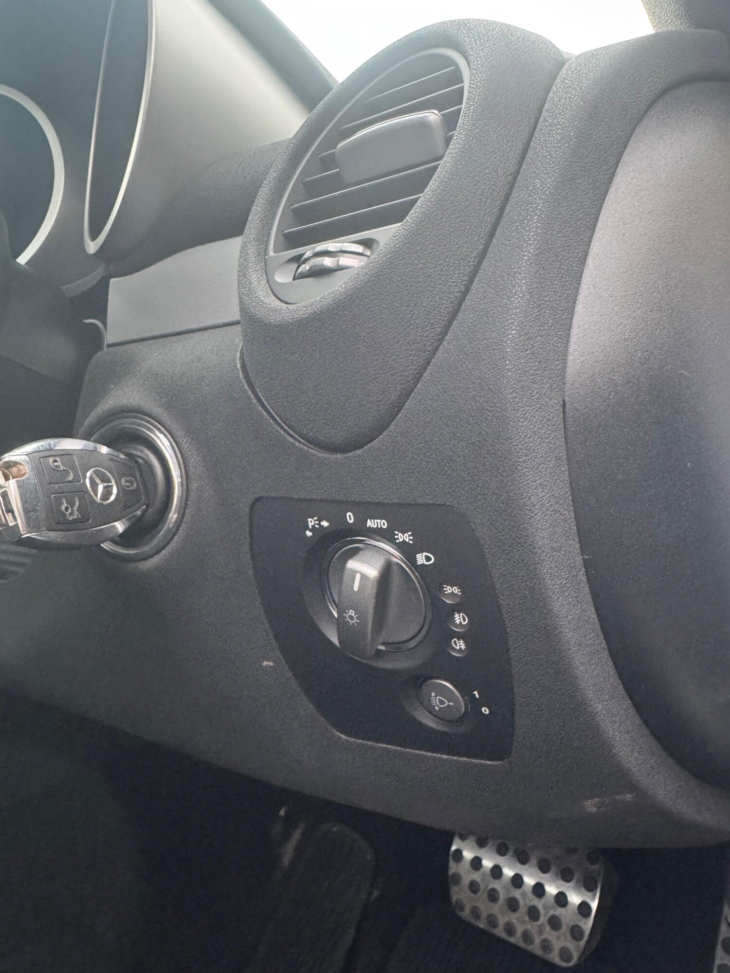 Used Mercedes-Benz SLK 2005 for sale - 77479576: Photo 24