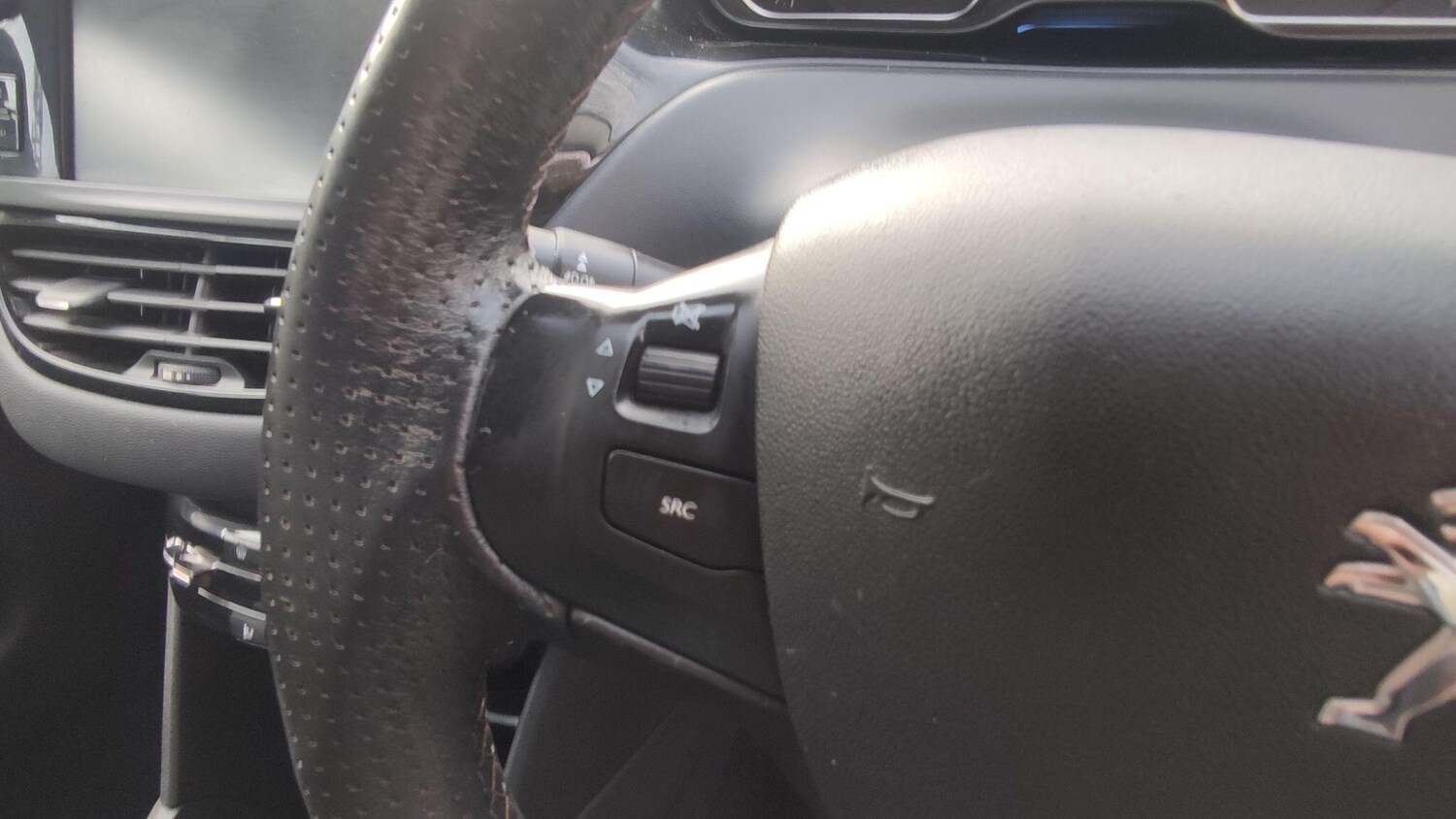 Used Peugeot 208 2016 for sale - 77633189: Photo 19