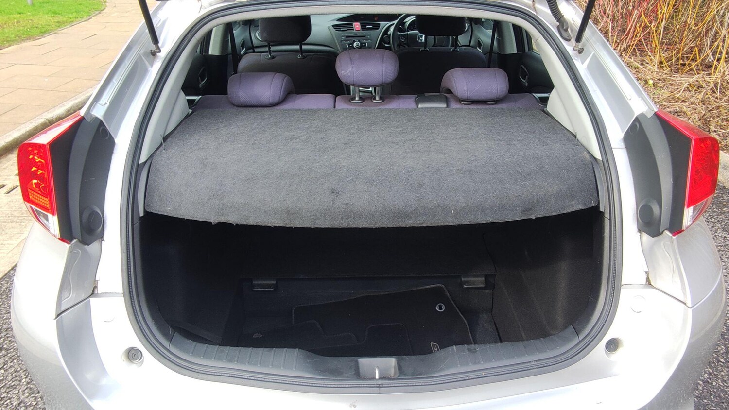 Used Honda Civic 2012 for sale - 77839796: Photo 25