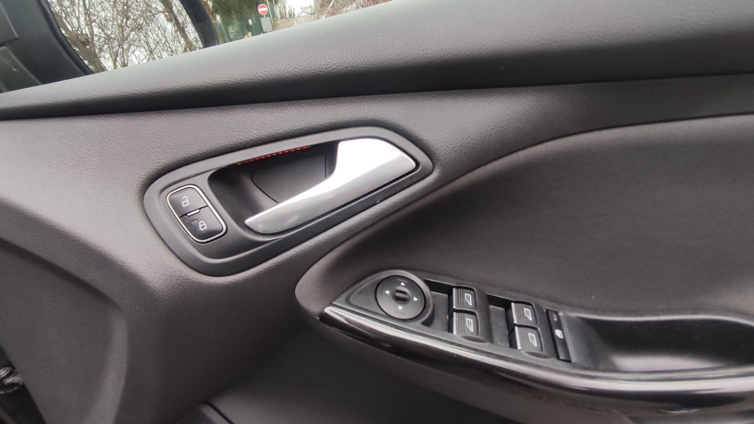 Used Ford Focus 2017 for sale - 77109360: Photo 23