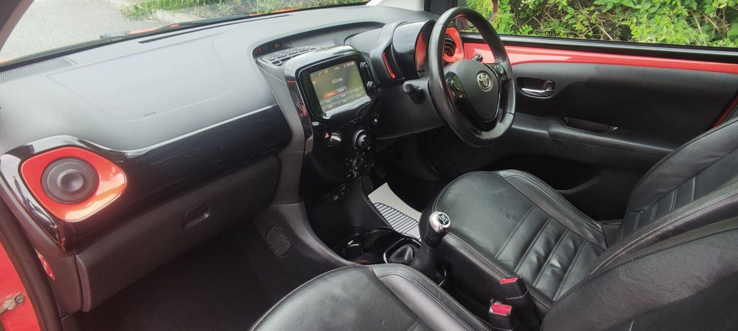 Used Toyota AYGO 2014 for sale - 76560964: Photo 11