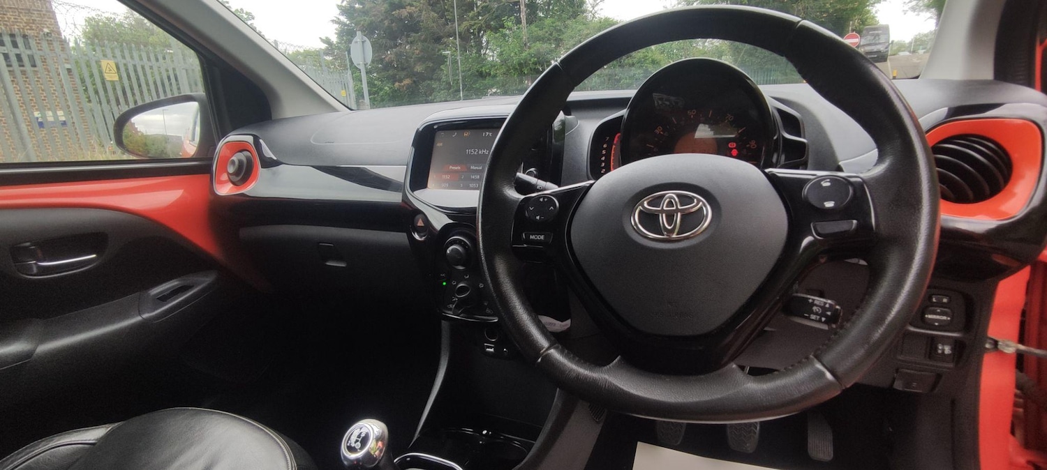 Used Toyota AYGO 2014 for sale - 76560964: Photo 7