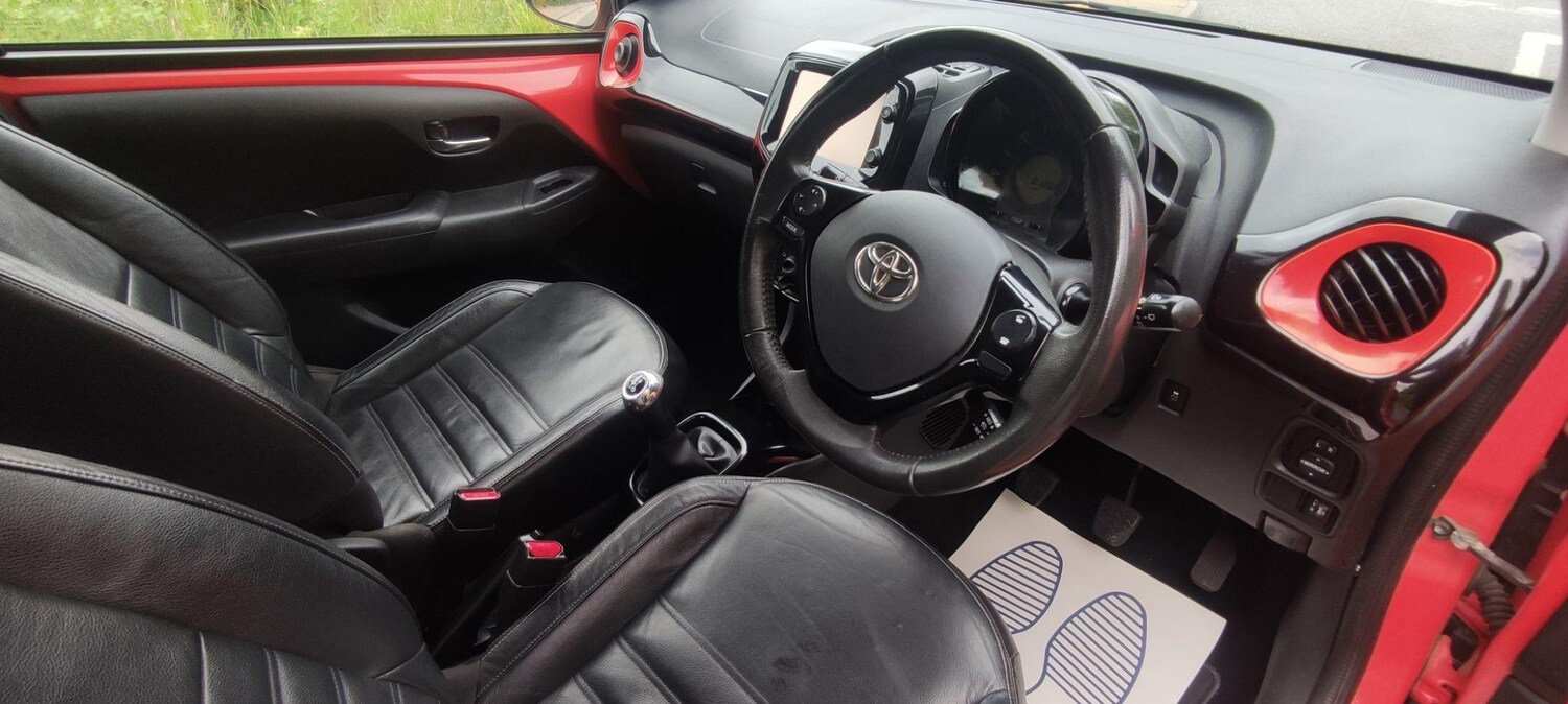 Used Toyota AYGO 2014 for sale - 76560964: Photo 9