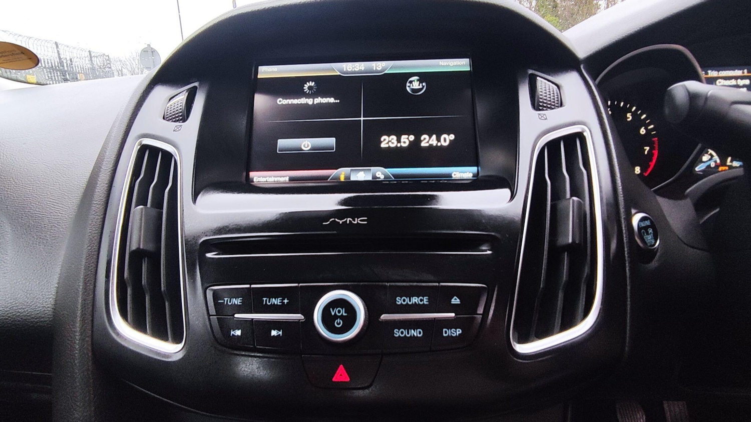 Used Ford Focus 2015 for sale - 77633892: Photo 17