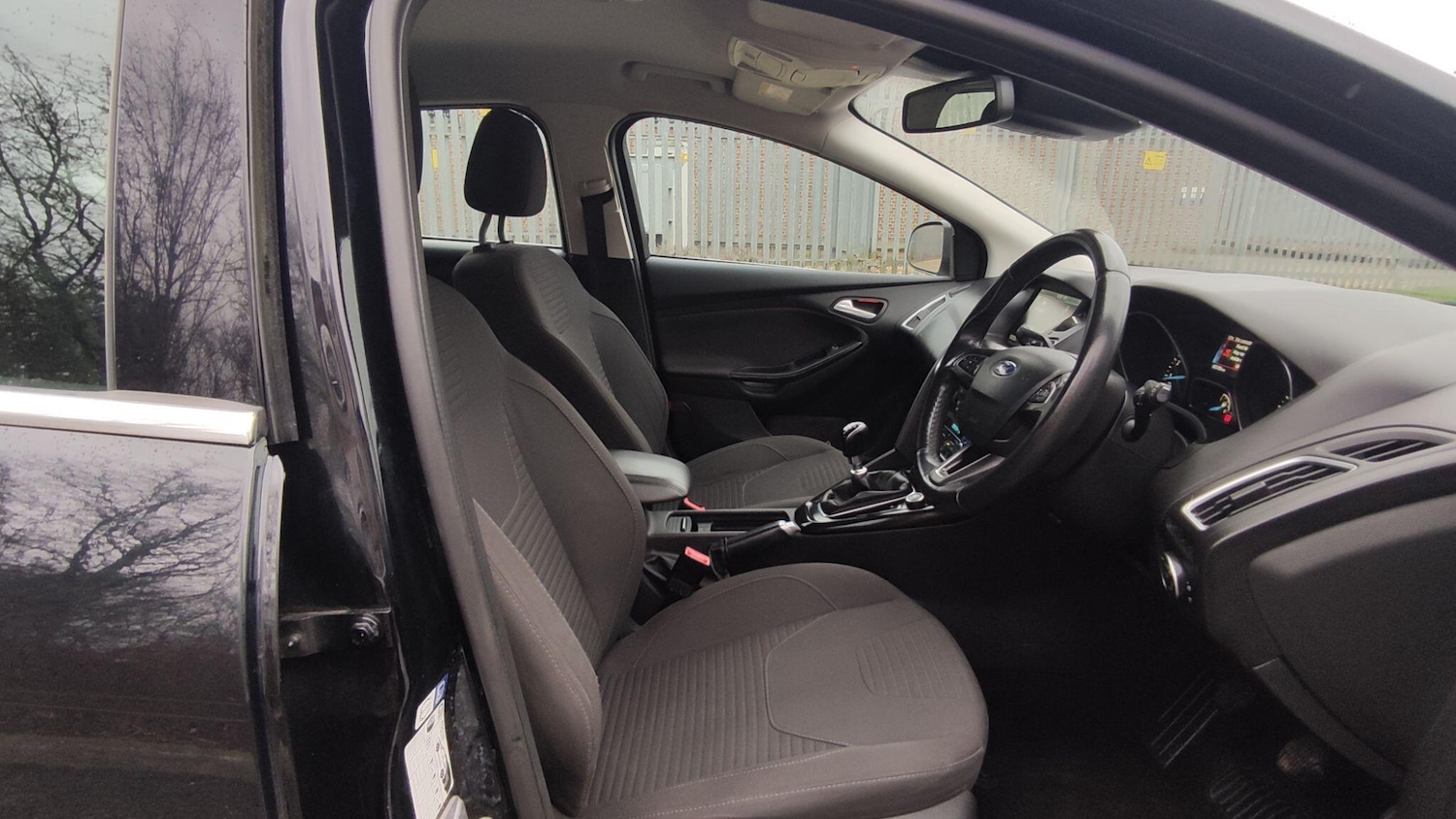 Used Ford Focus 2015 for sale - 77633892: Photo 7