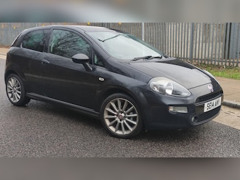 Used Fiat Punto 2014 for sale - 76976465: Photo