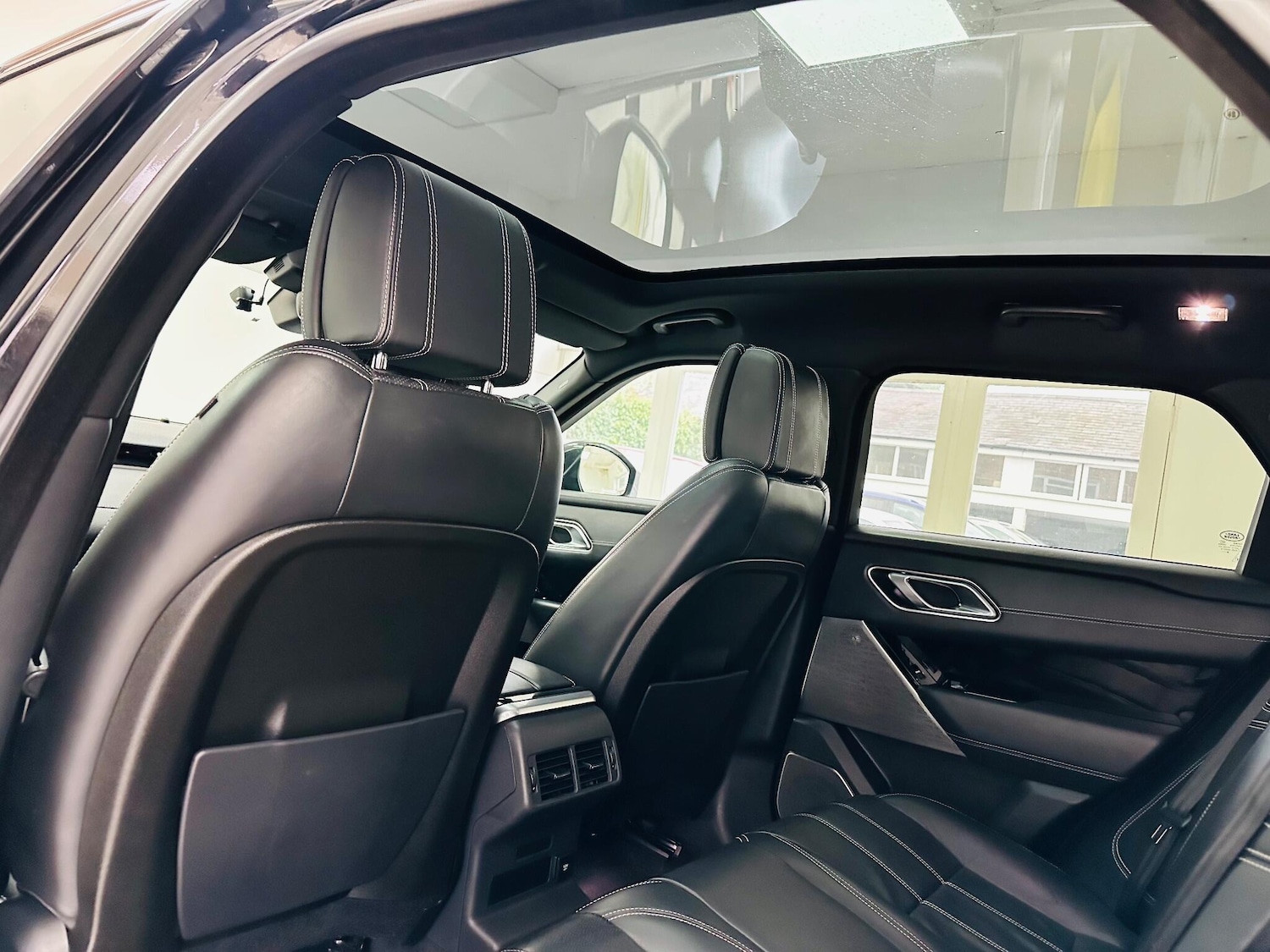 Used Land Rover Range Rover Velar for sale - 77238627: Photo 29