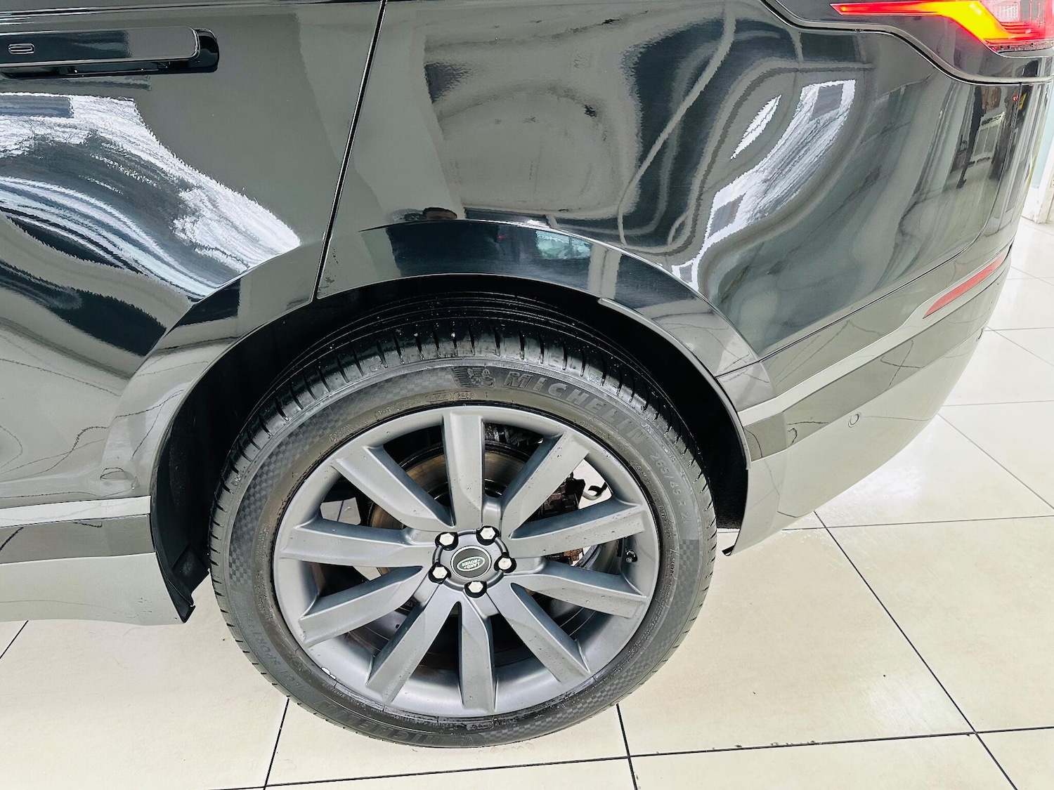 Used Land Rover Range Rover Velar for sale - 77238627: Photo 38