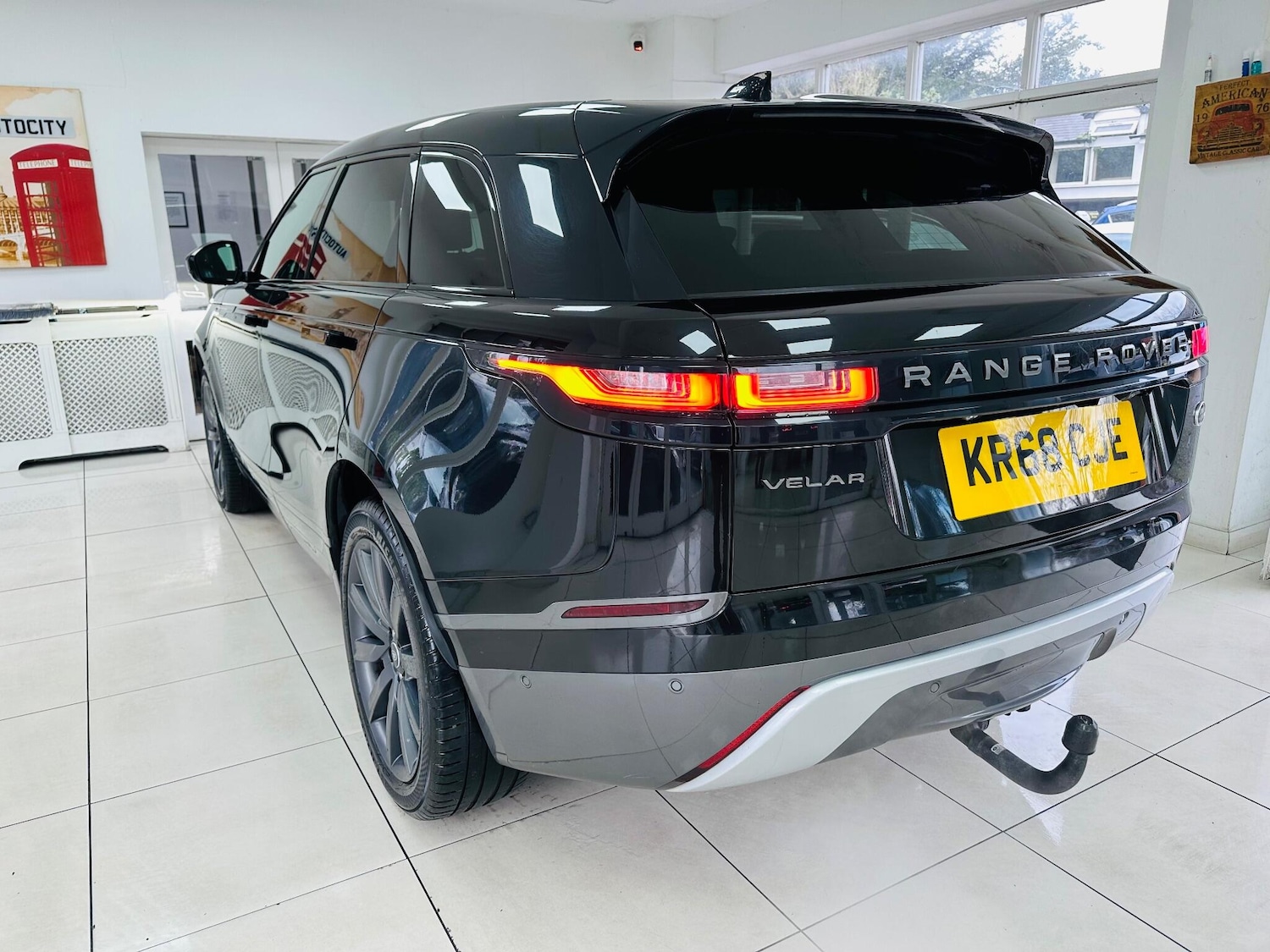 Used Land Rover Range Rover Velar for sale - 77238627: Photo 4