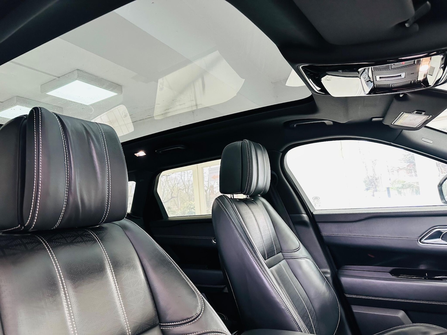 Used Land Rover Range Rover Velar for sale - 77238627: Photo 43