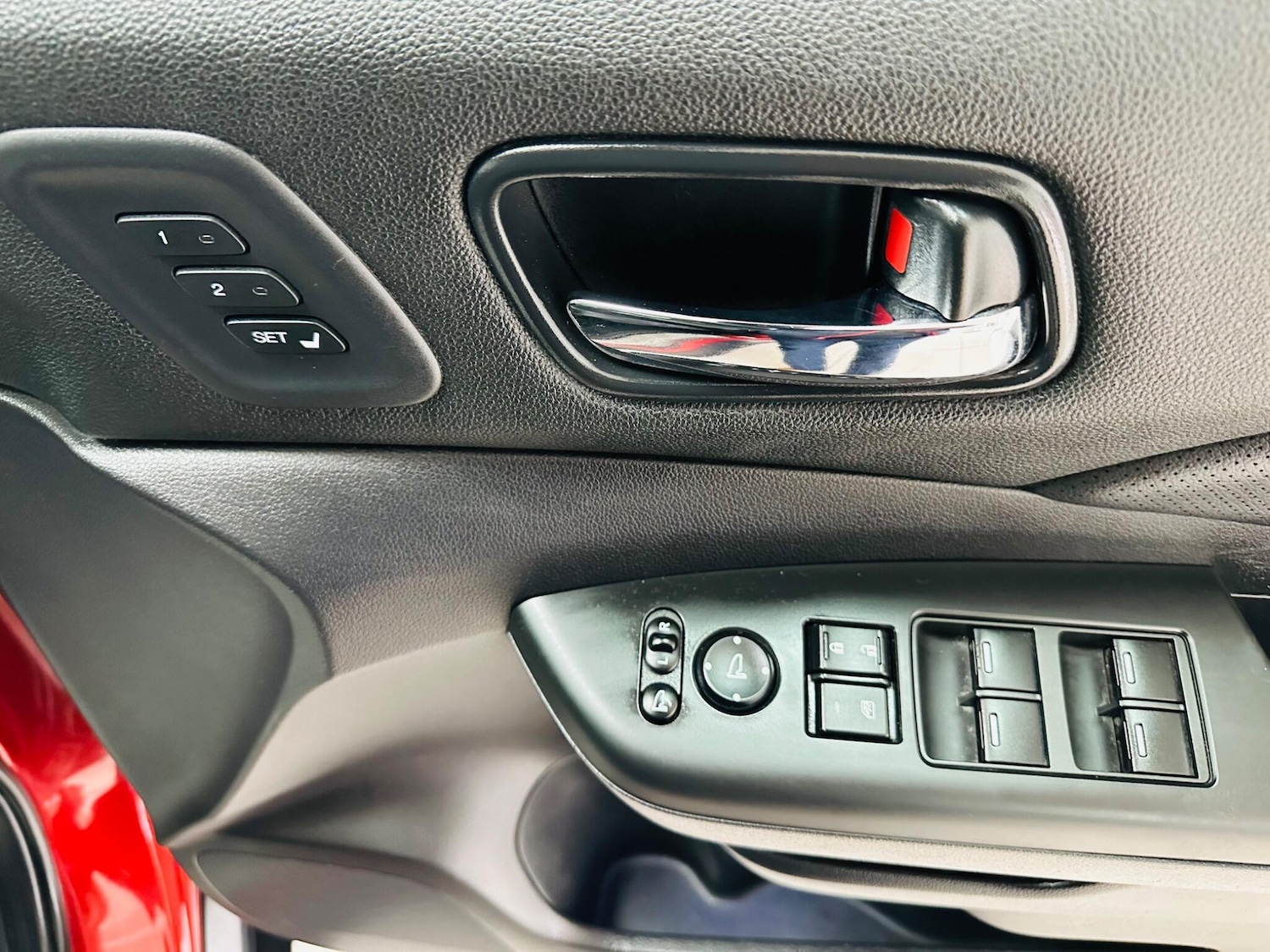 Used Honda CR-V 2016 for sale - 76990410: Photo 39