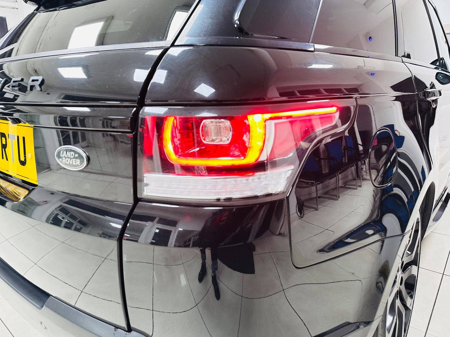 Used Land Rover Range Rover Sport 2016 for sale - 77343919: Photo 13