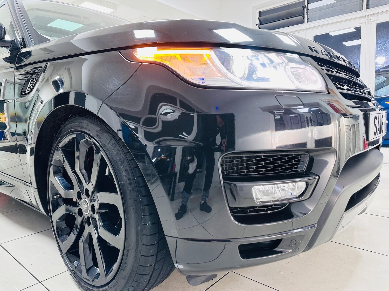 Used Land Rover Range Rover Sport 2016 for sale - 77343919: Photo 15