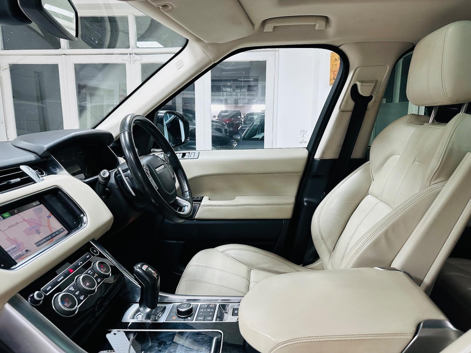 Used Land Rover Range Rover Sport 2016 for sale - 77343919: Photo 44