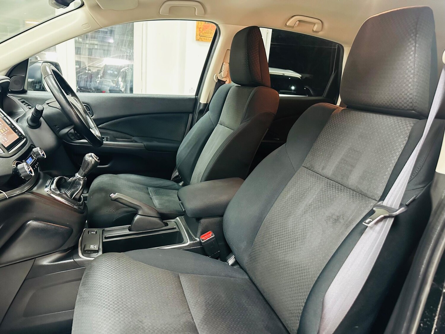 Used Honda CR-V 2017 for sale - 76485094: Photo 29