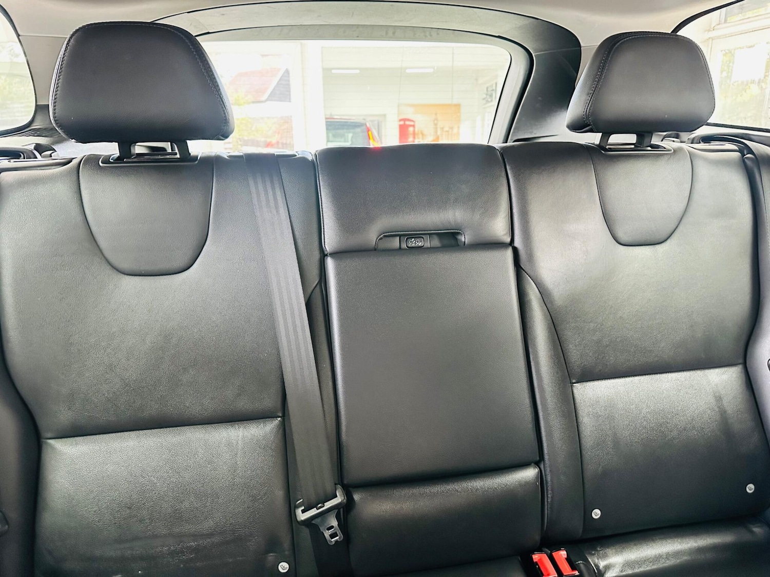 Used Volvo XC60 2015 for sale - 76349894: Photo 11