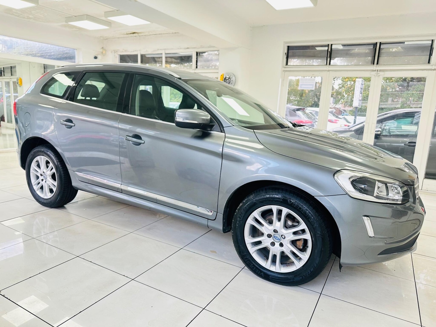 Used Volvo XC60 2015 for sale - 76349894: Photo 17