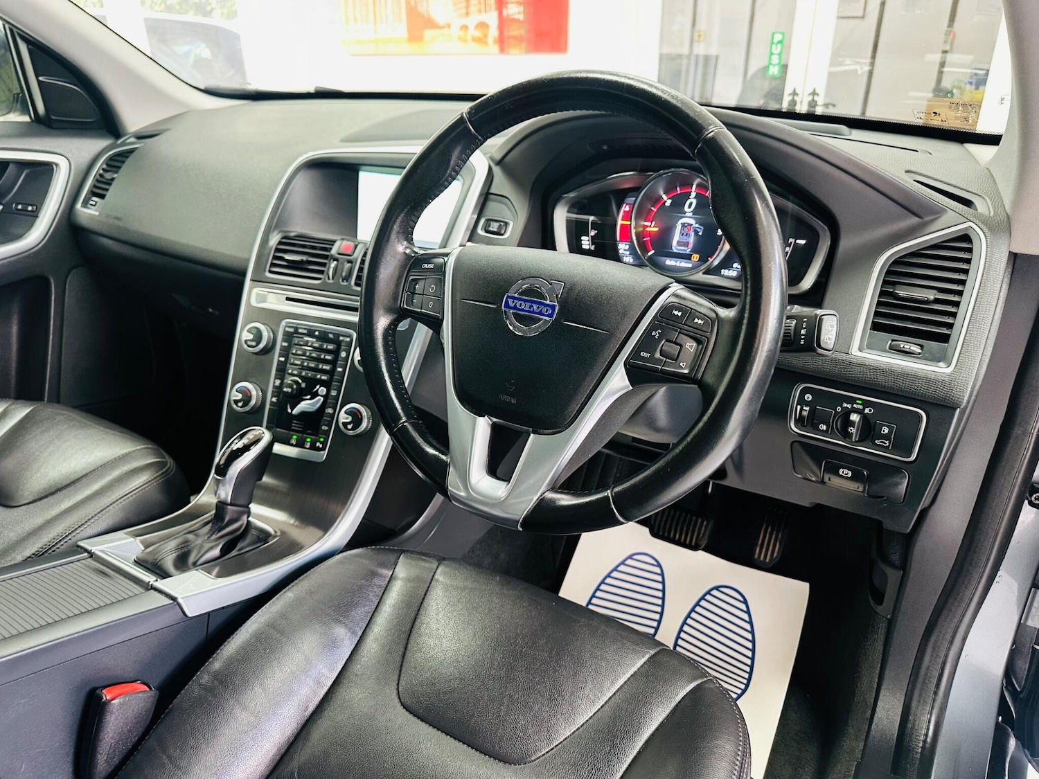 Used Volvo XC60 2015 for sale - 76349894: Photo 20